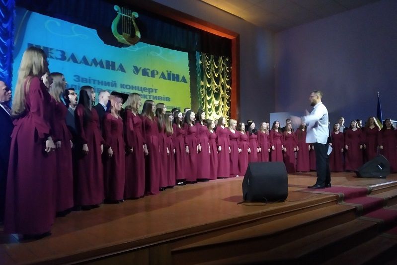 Новини Тернополя - фото з Коледж імені Крушельницької у Тернополі відзначив своє 65-річчя: як проходило святкування (ФОТО)