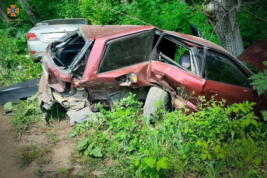 Новини Хмельницького - фото з ДТП на Кам’янеччині: травмувалось троє людей