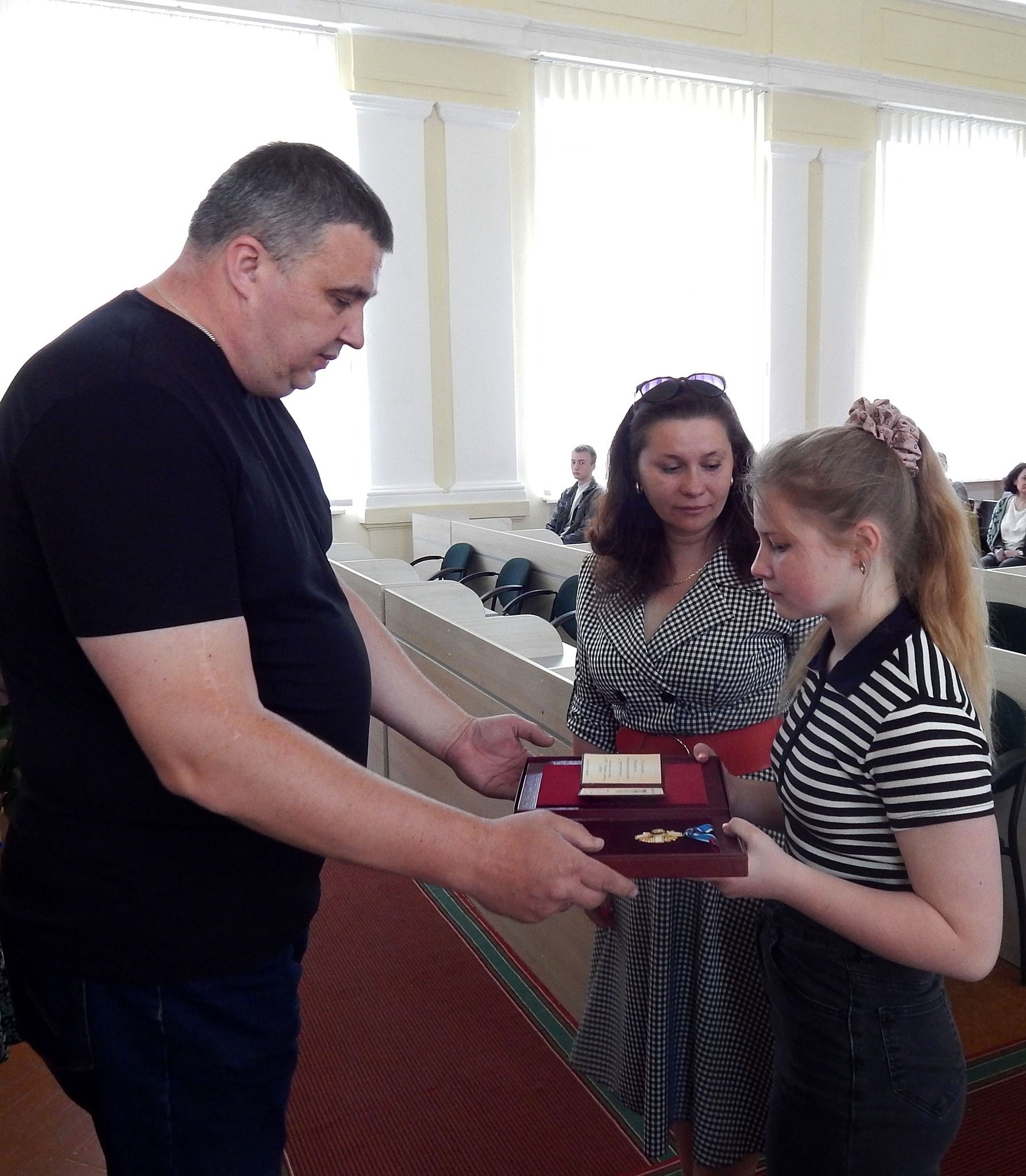 Новини Хмельницького - фото з Зеленський посмертно нагородив орденами двох бійців з Шепетівщини