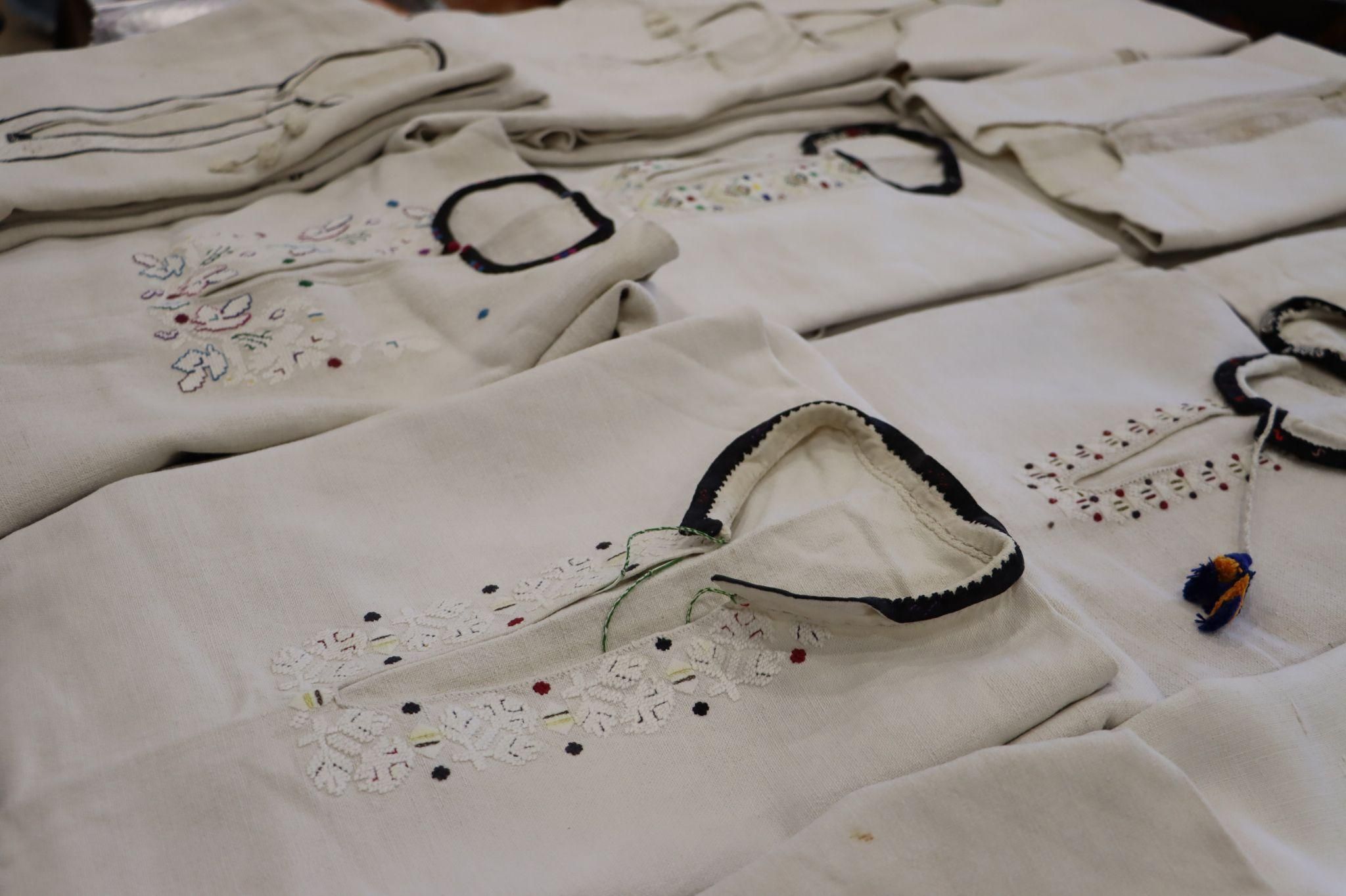 Новини Тернополя - фото з Колекцію унікальних чоловічих вишиванок показали в обласному краєзнавчому музеї (ФОТО)