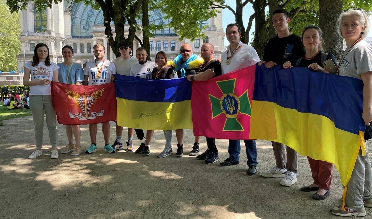 Новини Вінниці - фото з «Брюссельська двадцяточка». Під час забігу знімав культю, а після — зустрівся з військовими НАТО