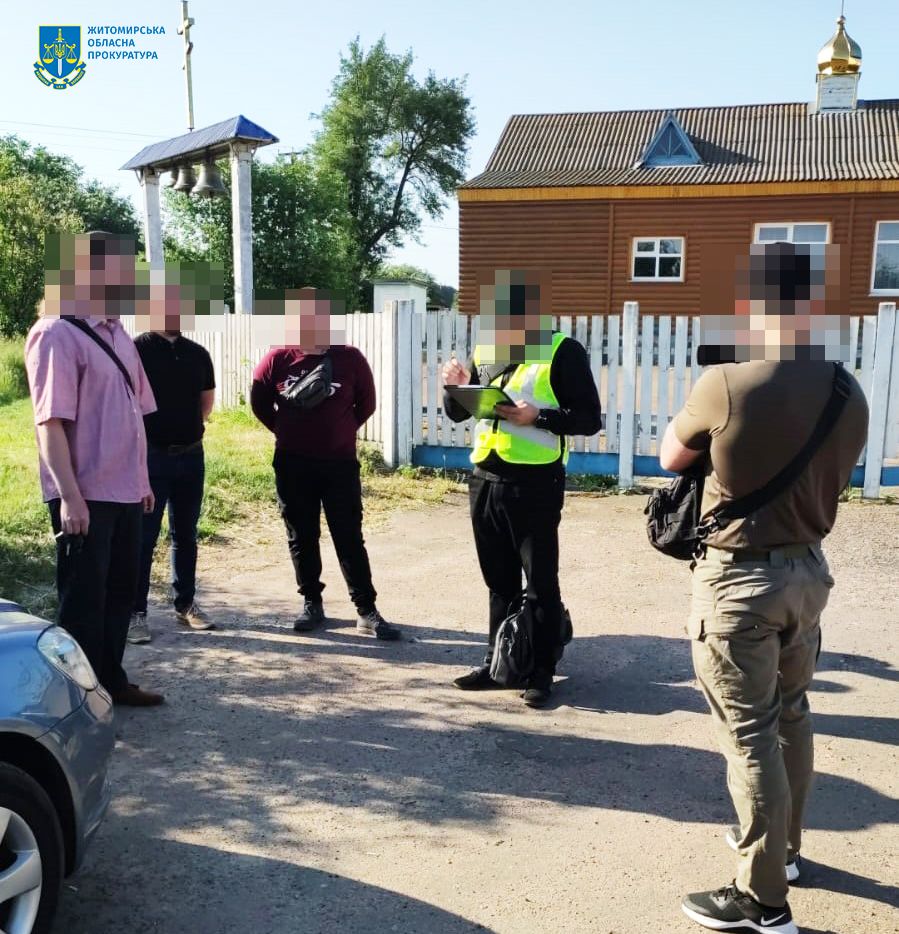 Новини Житомира - фото з Двом священникам - керуючому та секретарю єпархії УПЦ (МП) Житомирщини повідомлено про підозру за розпалювання релігійної ворожнечі