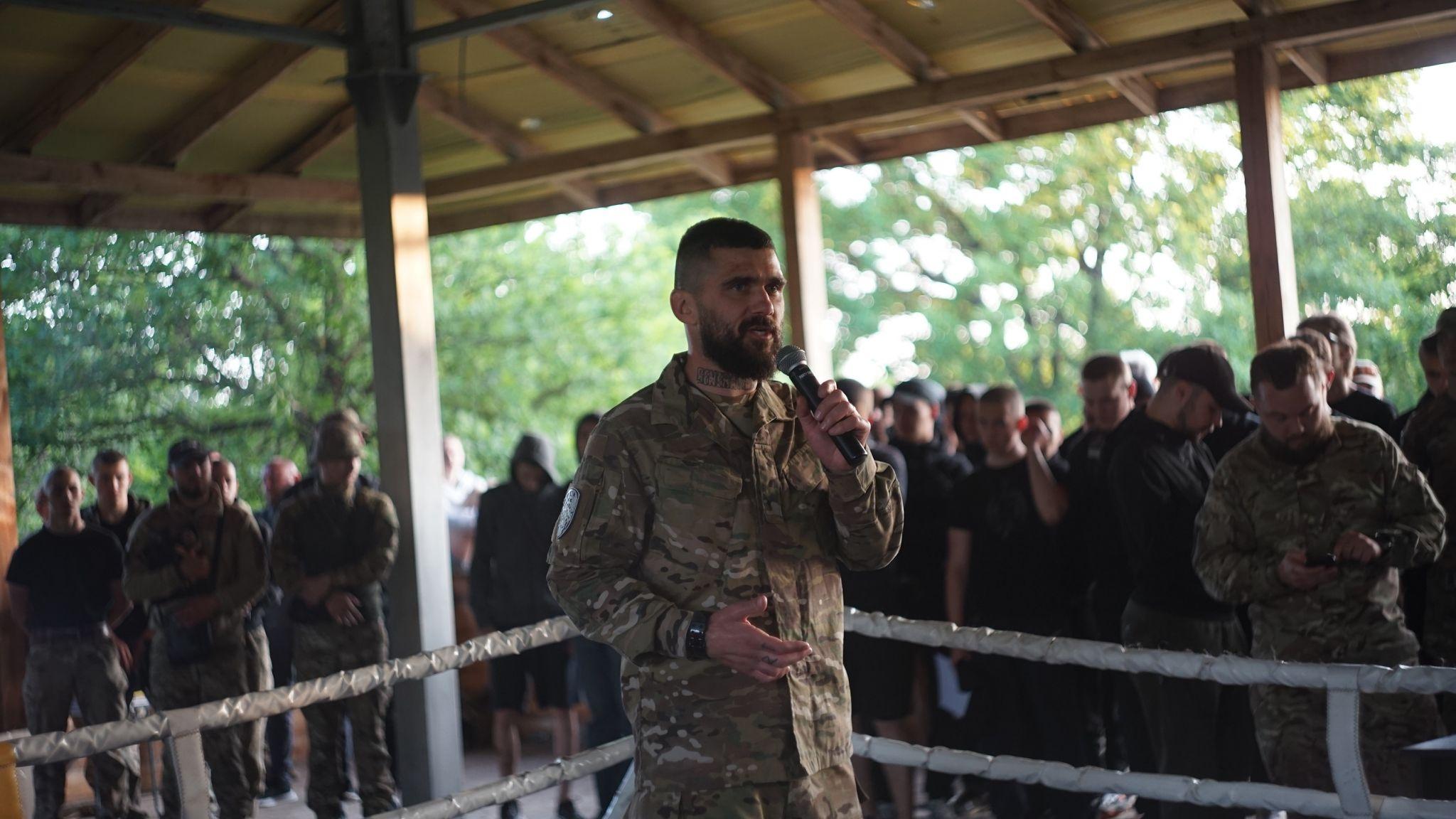 Новини Вінниці - фото з Вінницькі легіонери «Центурії» турніром з боксу і ножового бою вшанували загиблих побратимів