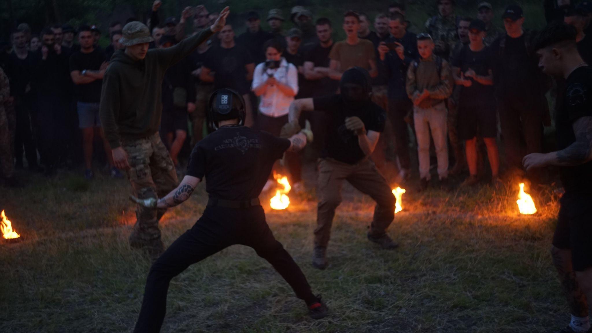 Новини Вінниці - фото з Вінницькі легіонери «Центурії» турніром з боксу і ножового бою вшанували загиблих побратимів