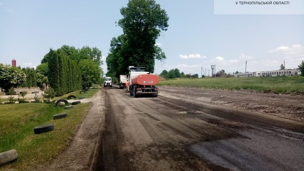 Новини Тернополя - фото з Ліквідовують вибоїни на найбільш критичних ділянках доріг області: шукайте своє місто у списку