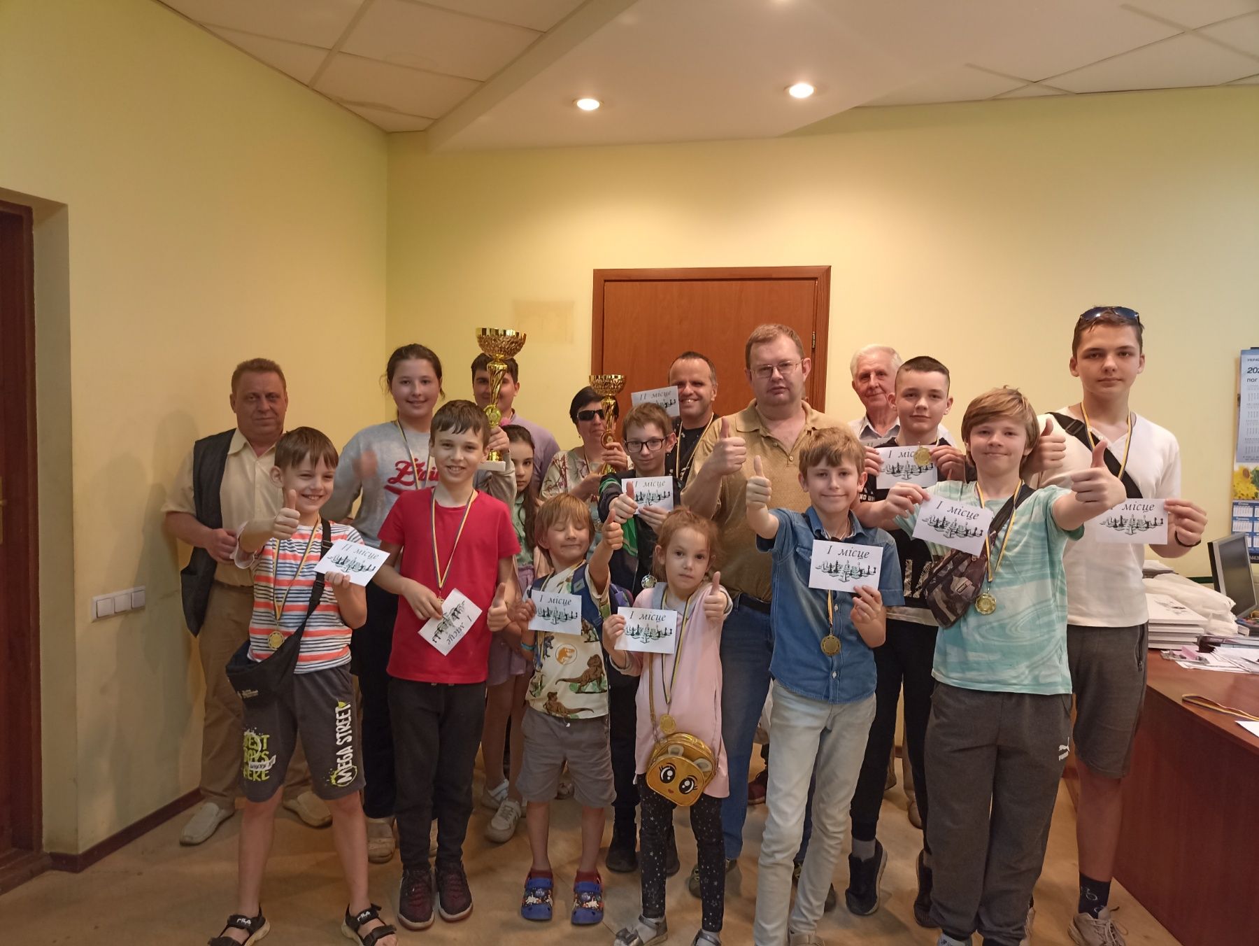 Новини Вінниці - фото з Юні вінницькі шахісти позмагалися із незрячими у незвичному матчі