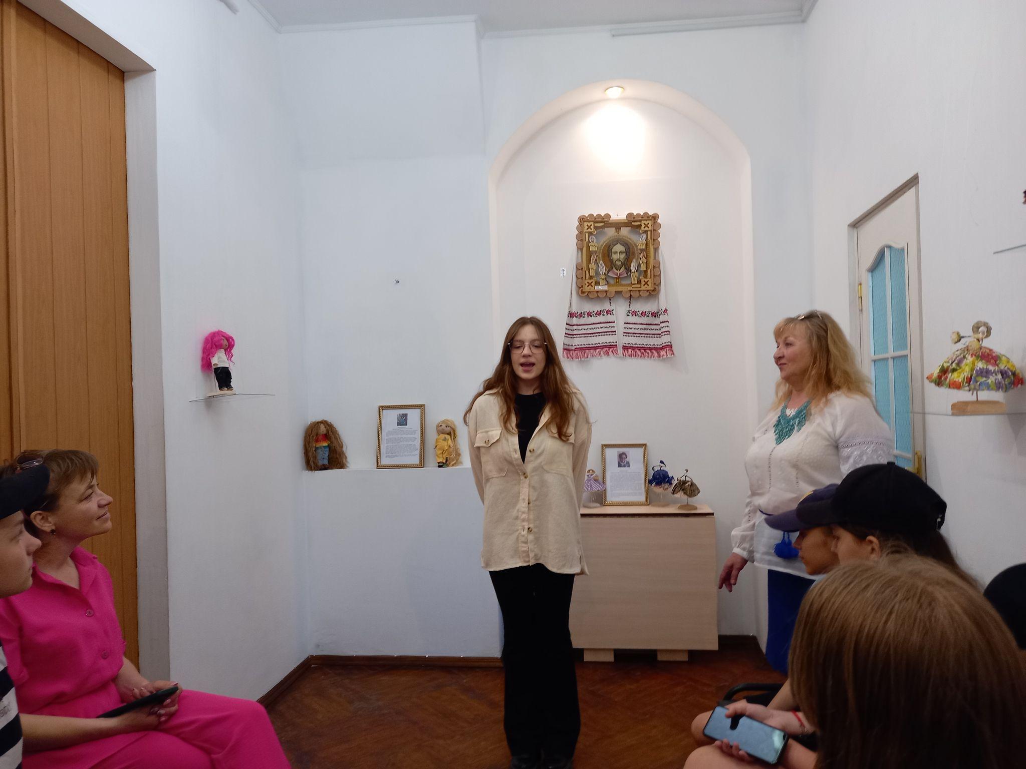 Новини Козятина - фото з Козятинські майстрині показали свої лялечки ручної роботи