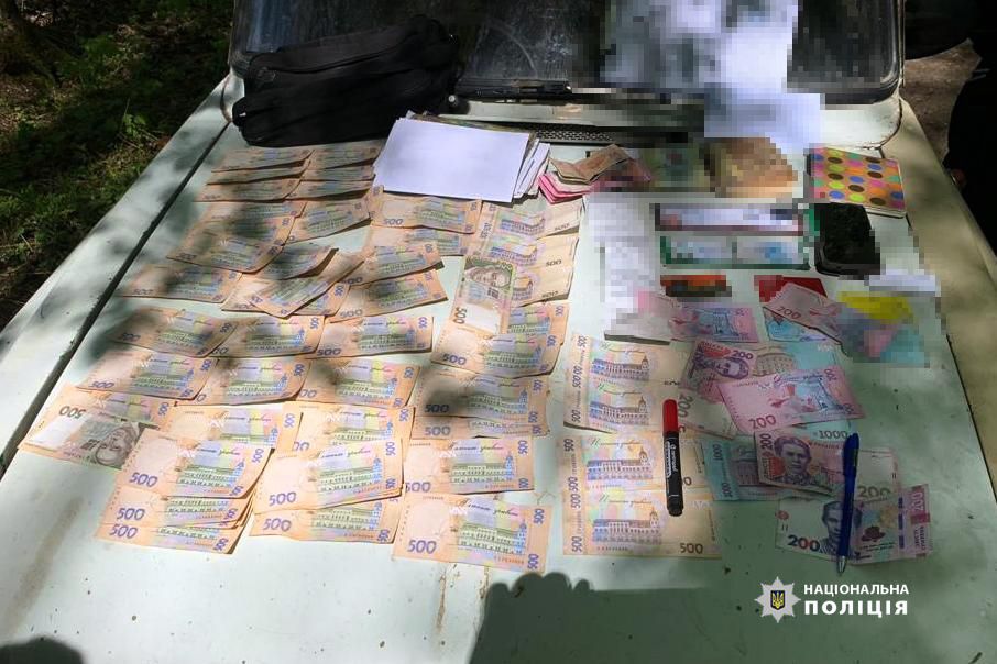 Новини Вінниці - фото з Взяли «на гарячому». Лісник на Вінниччині за хабар продав деревину