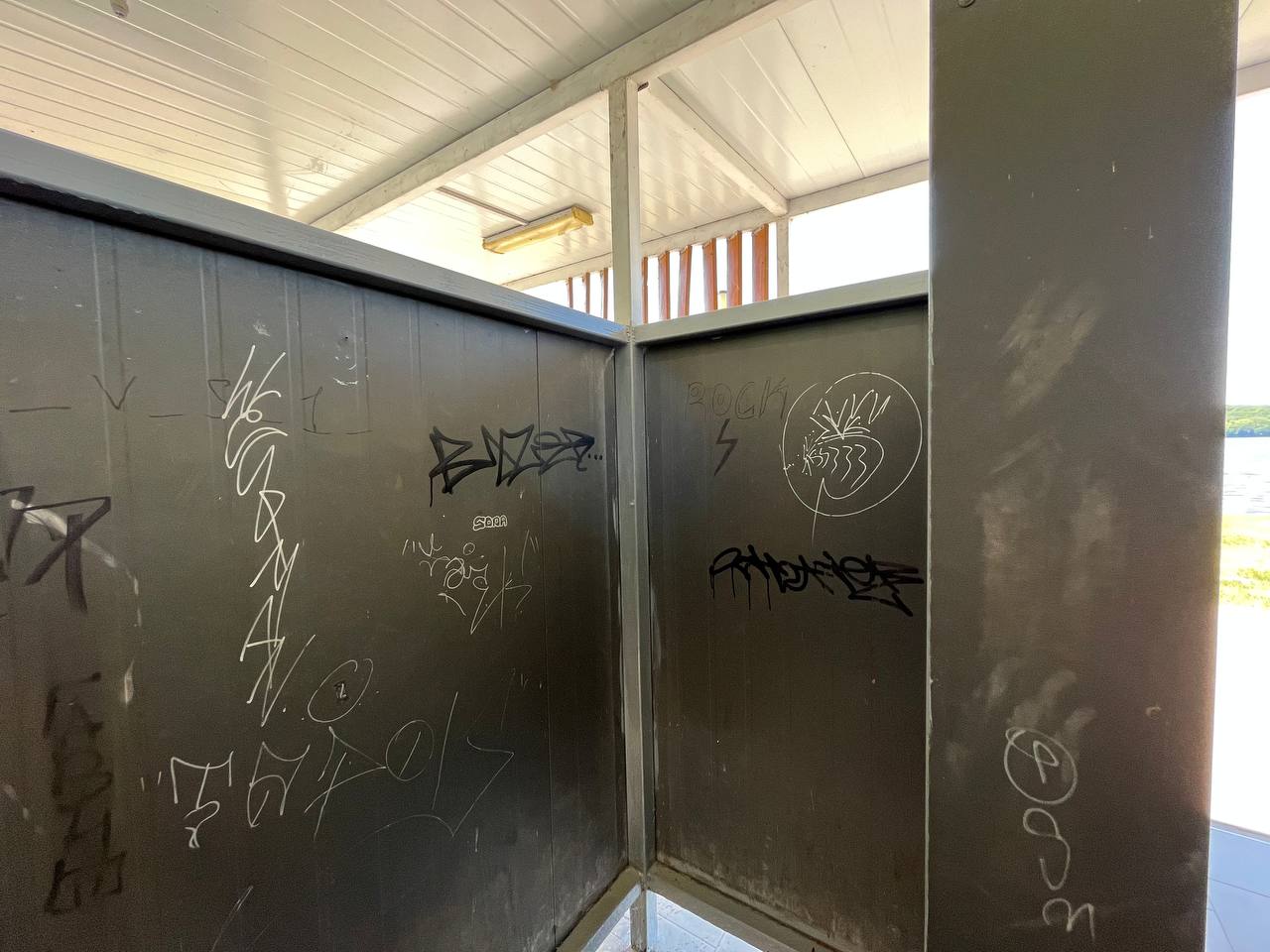 Новини Тернополя - фото з Як тернопільські пляжі підготували до купального сезону? Ми перевірили