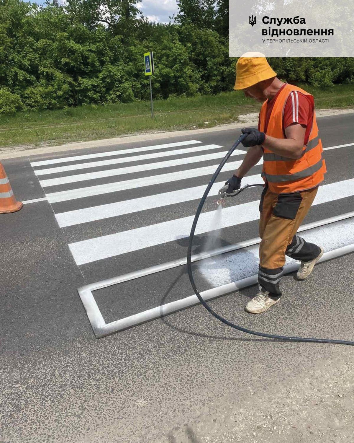 Новини Тернополя - фото з На всій дорозі від Тернополя до Івано-Франківська оновили розмітку