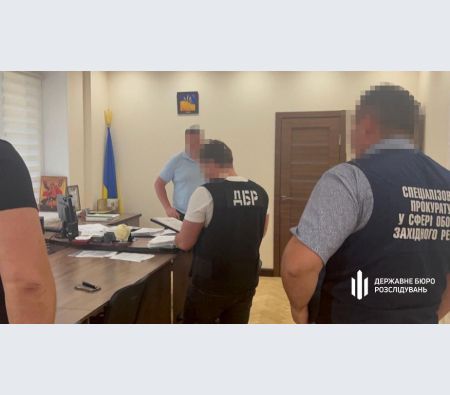 Новини Хмельницького - фото з Керівника Держгеокадастру Хмельниччини підозрюють в «оборудках» із землею (ВІДЕО)