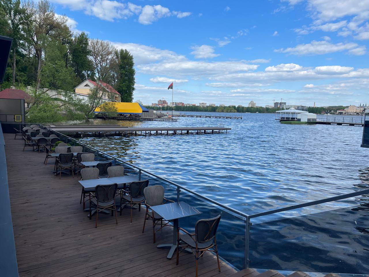 Новини Тернополя - фото з У ресторанах Тернополя і далі пропонують кальян попри заборону. Ми перевірили, де саме