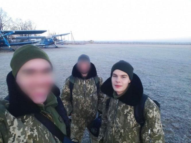 Новини Вінниці - фото з Йому навіки 22. Спогади про загиблого льотчика Дениса Лукова, що навчався в ліцеї №33