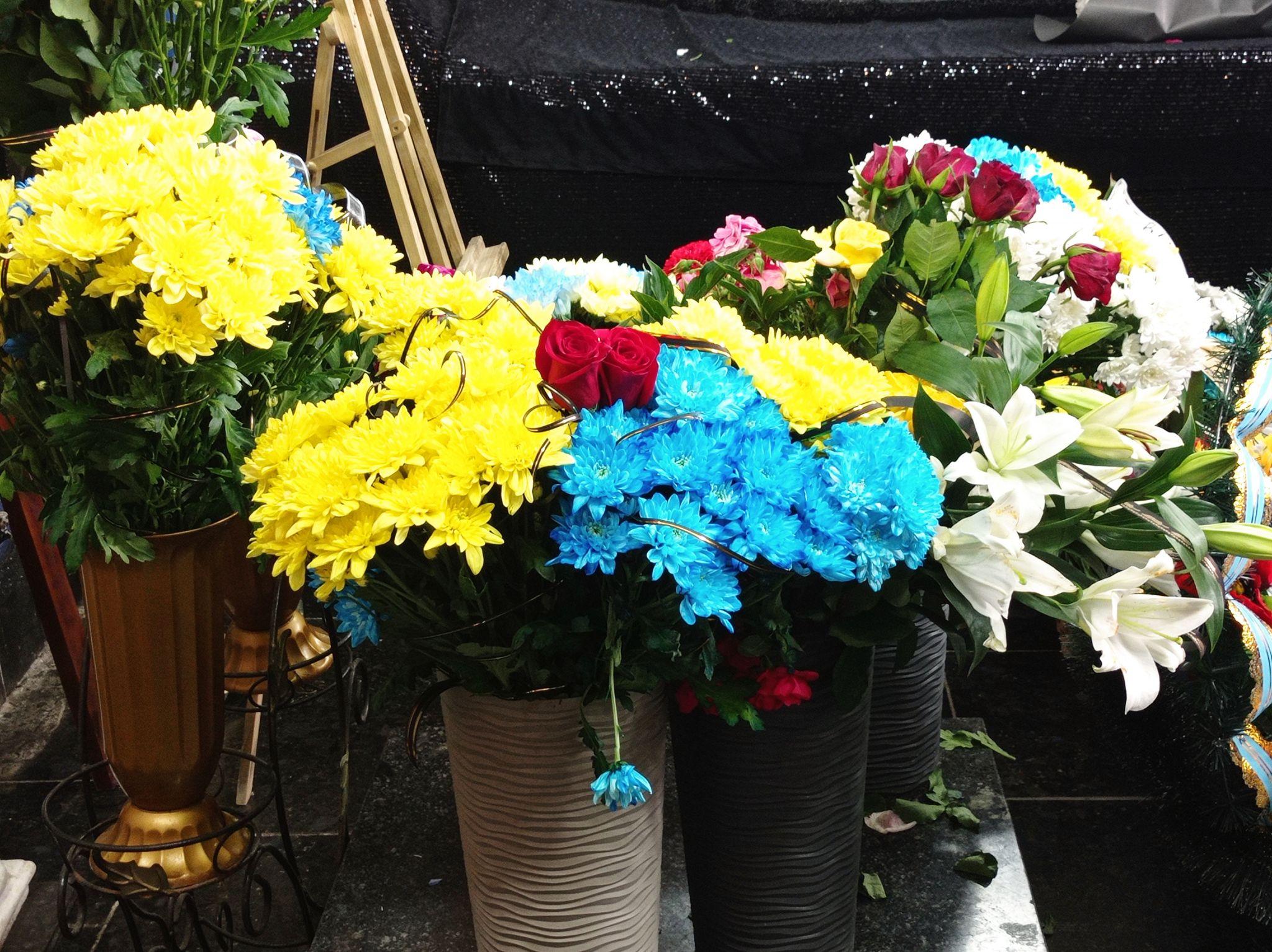 Новини Тернополя - фото з Віддав життя за наш мир та спокій: Тернопіль прощається з Героєм Денисом Кузнецовим