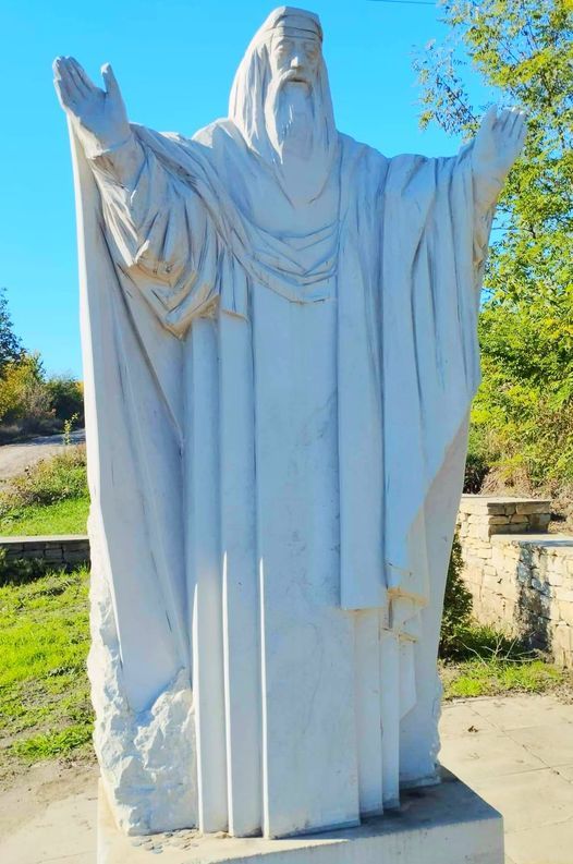 Новини Вінниці - фото з За перші дві години — понад сто тисяч переглядів. Зняли фільм про рахманів, які жили у печерах на Дністрі