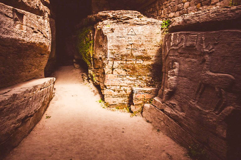 Новини Вінниці - фото з За перші дві години — понад сто тисяч переглядів. Зняли фільм про рахманів, які жили у печерах на Дністрі