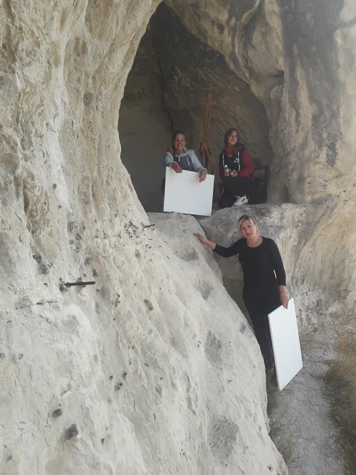 Новини Вінниці - фото з За перші дві години — понад сто тисяч переглядів. Зняли фільм про рахманів, які жили у печерах на Дністрі