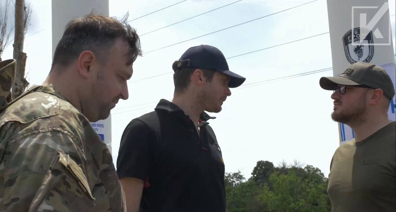 Новини Вінниці - фото з 20 тонн гуманітарної допомоги доставила у Херсон «Українська команда» для постраждалих від російського теракту (Прес-служба «УК» Вінниччини)