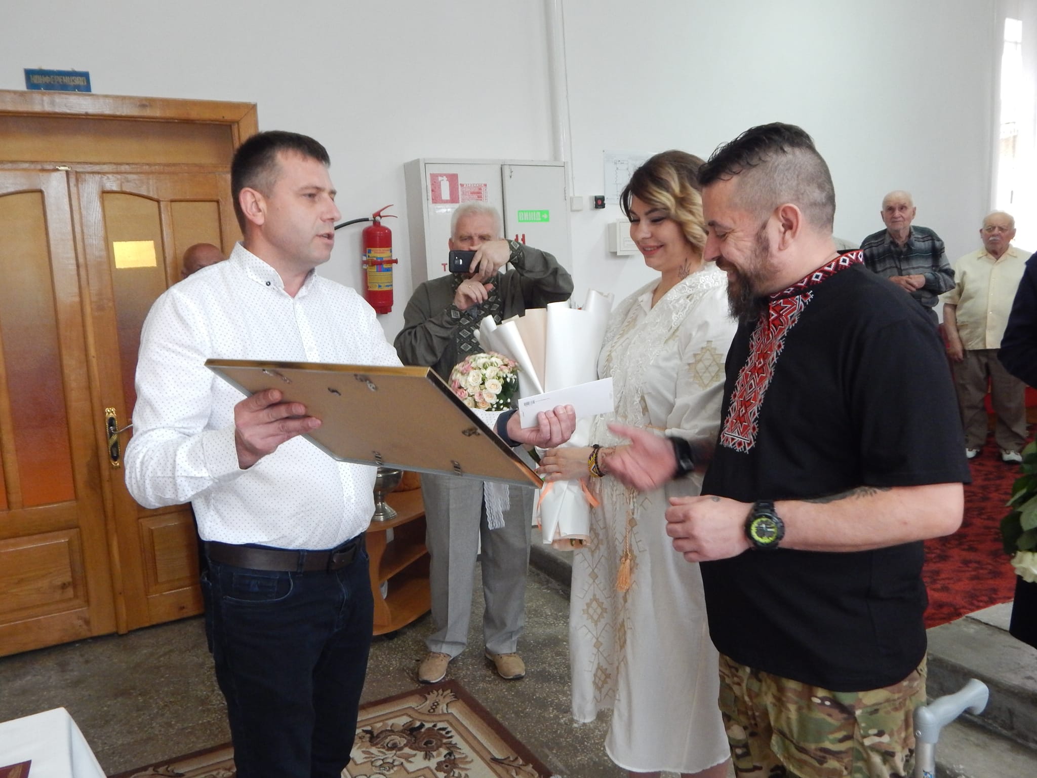 Новини Тернополя - фото з Кохання переможе все: у госпіталі на Тернопільщині повінчався військовий