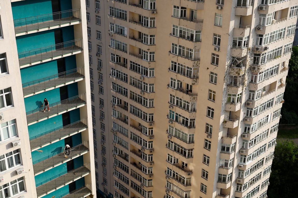 Новини Вінниці - фото з Масована нічна атака: якими ракетами били росіяни та скільки цілей вдалося збити Наслідки ракетної атаки на Київ 24 червня. Фото: REUTERS/Valentyn Ogirenko