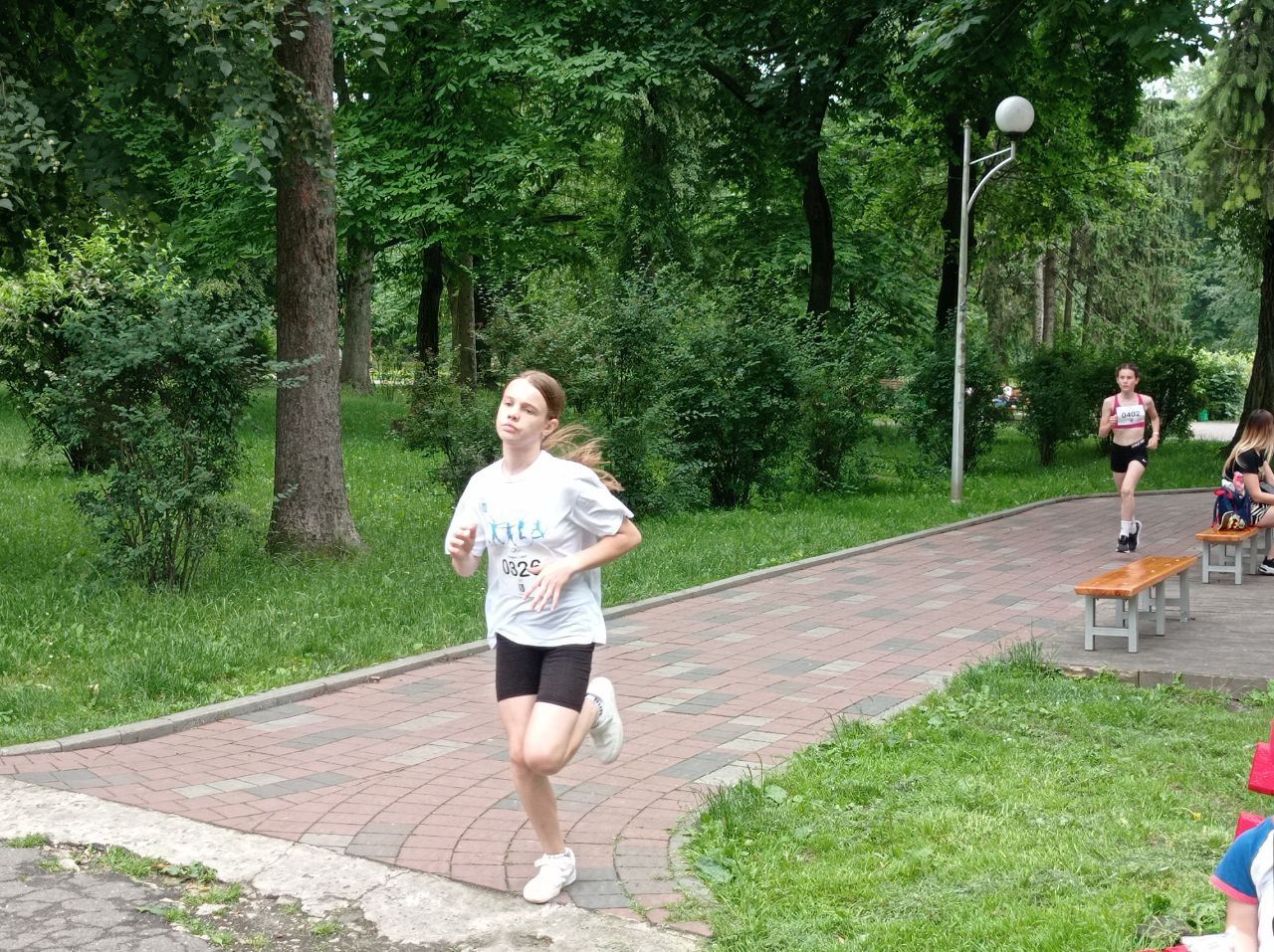 Новини Тернополя - фото з Розписували гільзи, писали листи Героям та змагались: у Тернополі влаштували «Олімпійський день»