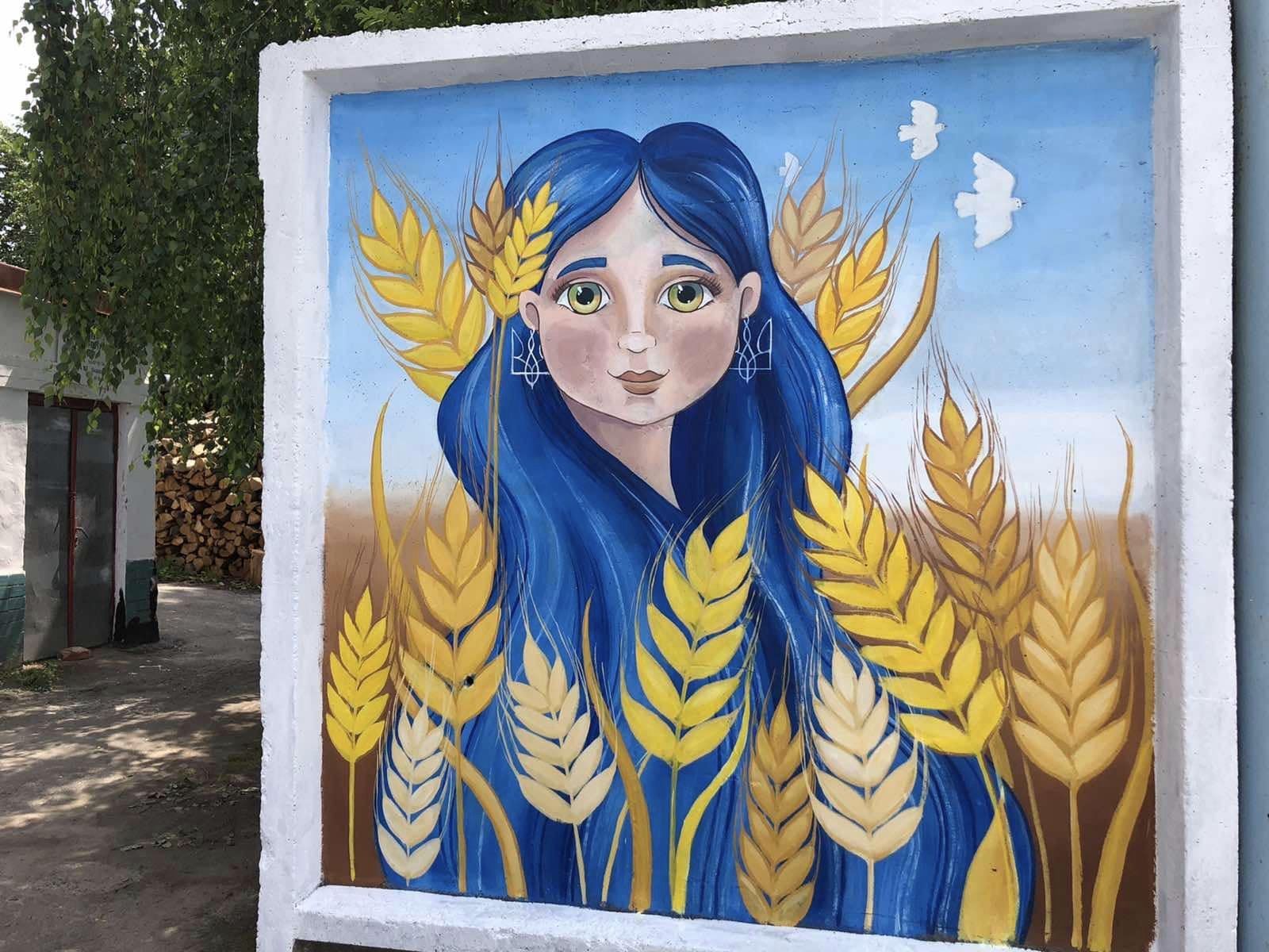 Новини Хмельницького - фото з Територію до “Електротрансу” прикрасили патріотичними муралами (ФОТО)