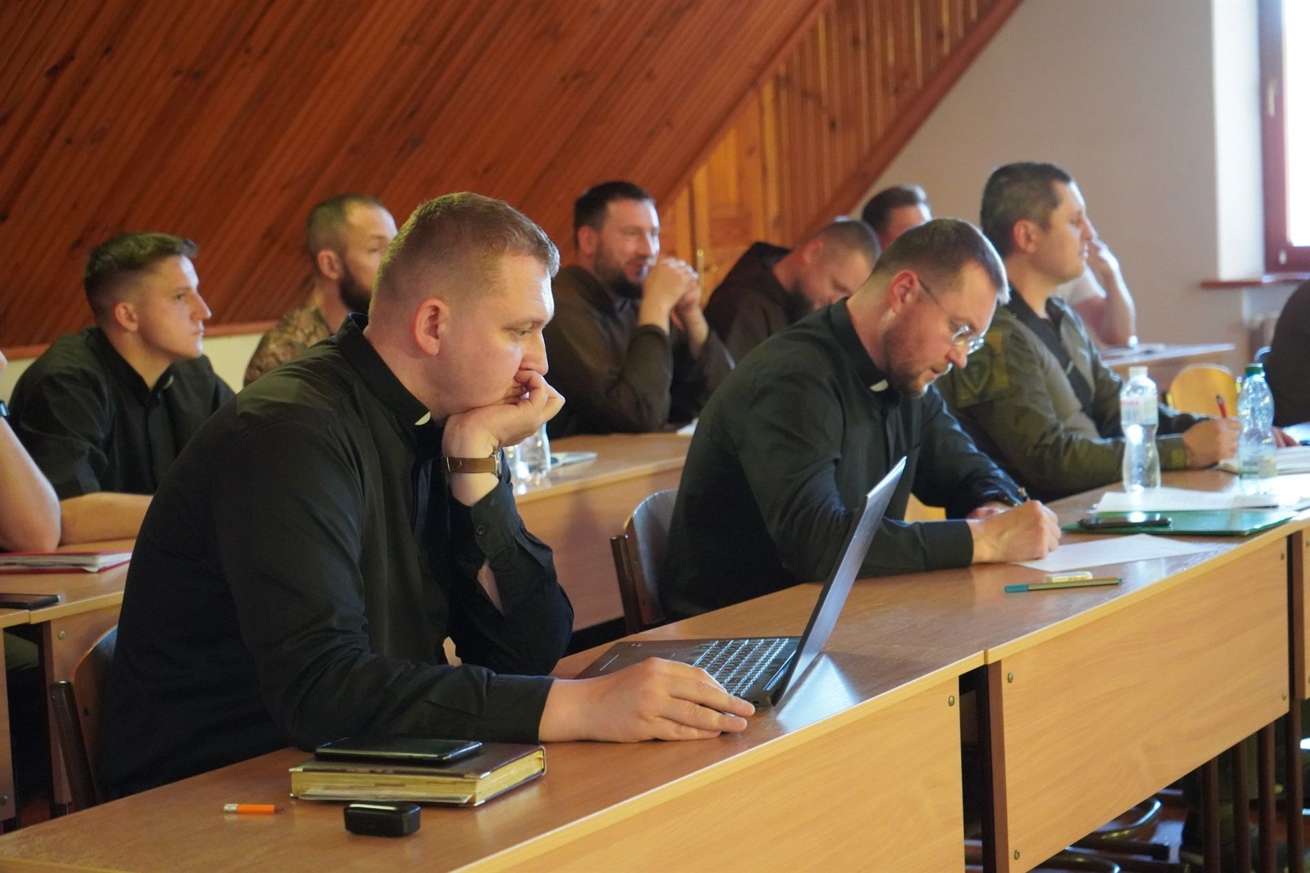 Новини Хмельницького - фото з У Городку існує єдина в Україні школа, де навчають майбутніх капеланів
