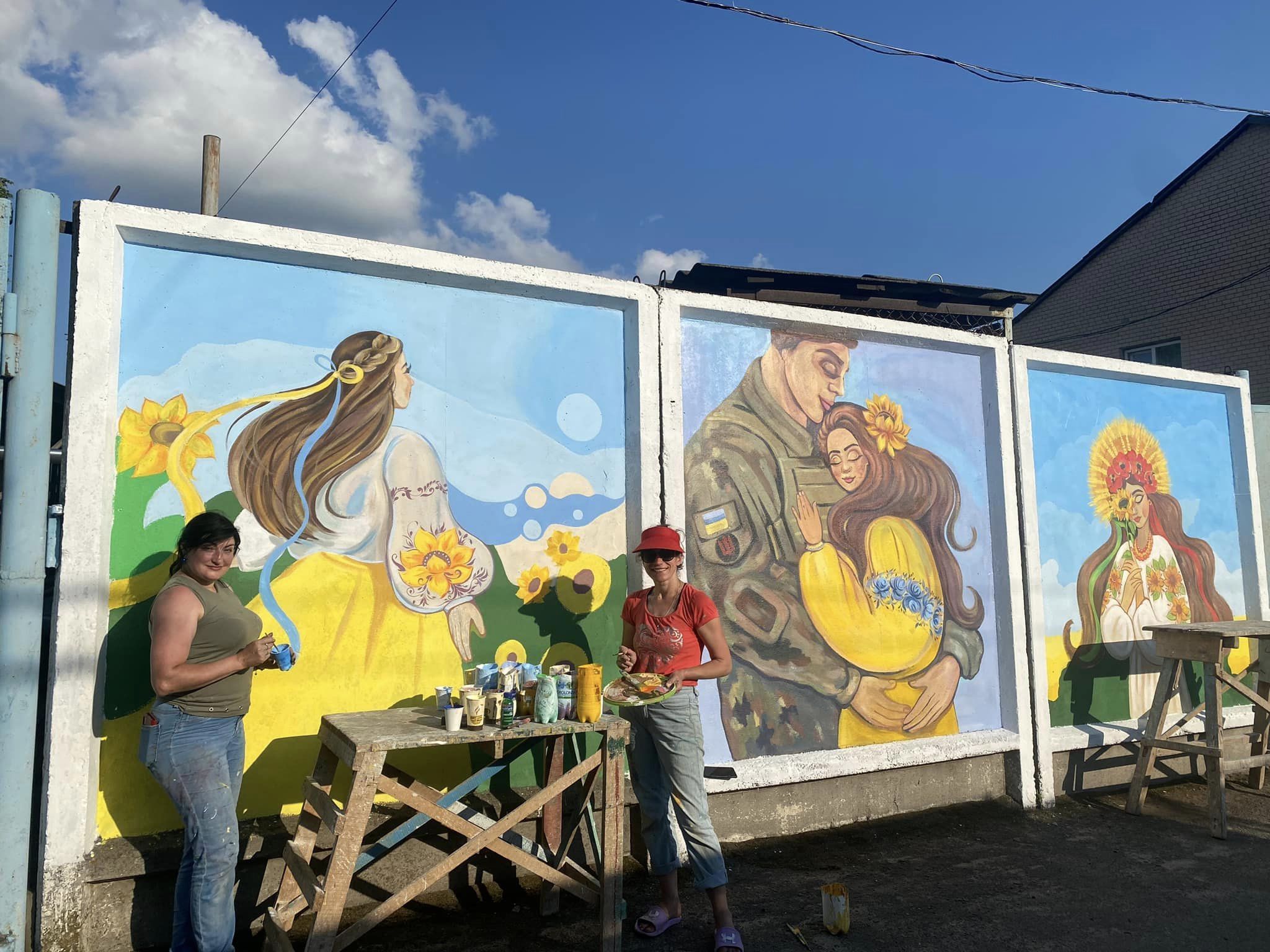 Новини Хмельницького - фото з Територію до “Електротрансу” прикрасили патріотичними муралами (ФОТО)