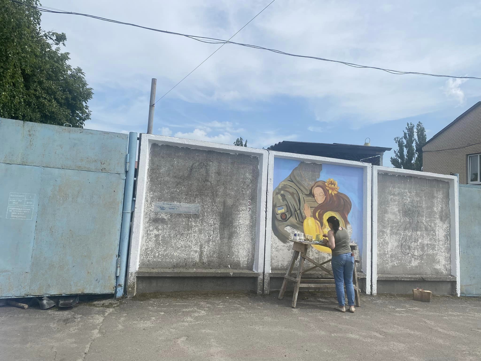 Новини Хмельницького - фото з Територію до “Електротрансу” прикрасили патріотичними муралами (ФОТО)