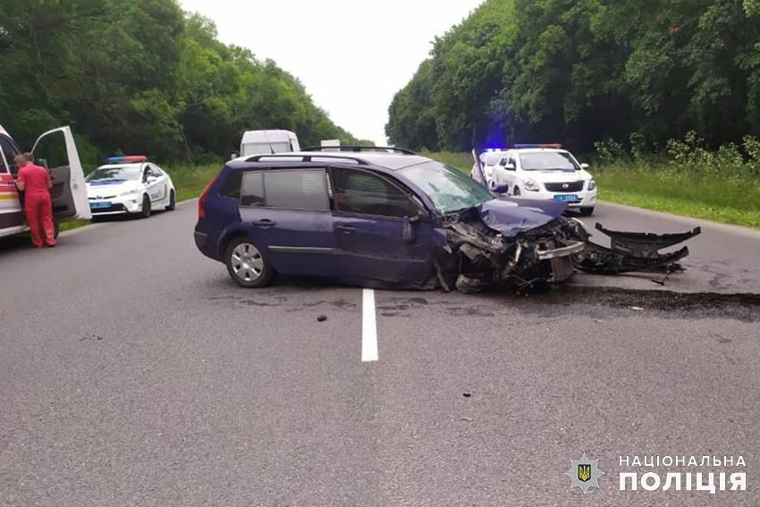 Новини Хмельницького - фото з ДТП на Львівському шосе: мікроавтобус збив пішохода