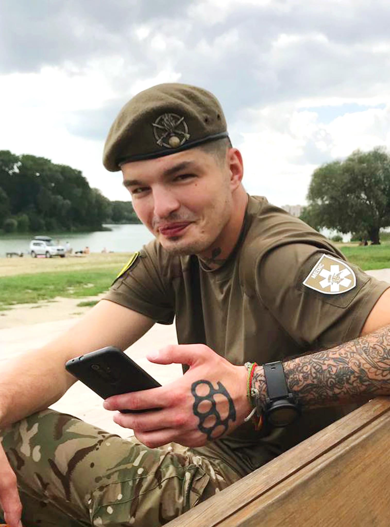 Возможно, это изображение 1 человек и на открытом воздухе