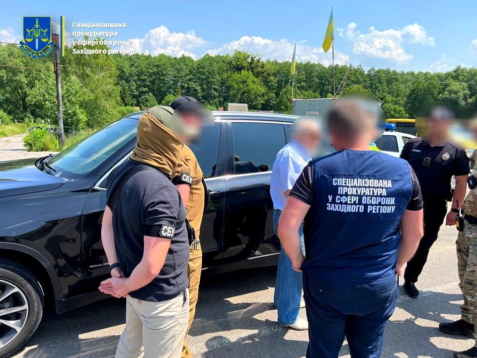 Новини Хмельницького - фото з Ексдиректора «Укроборонпрому» на Хмельниччині звинувачують у розтраті пів мільйона гривень