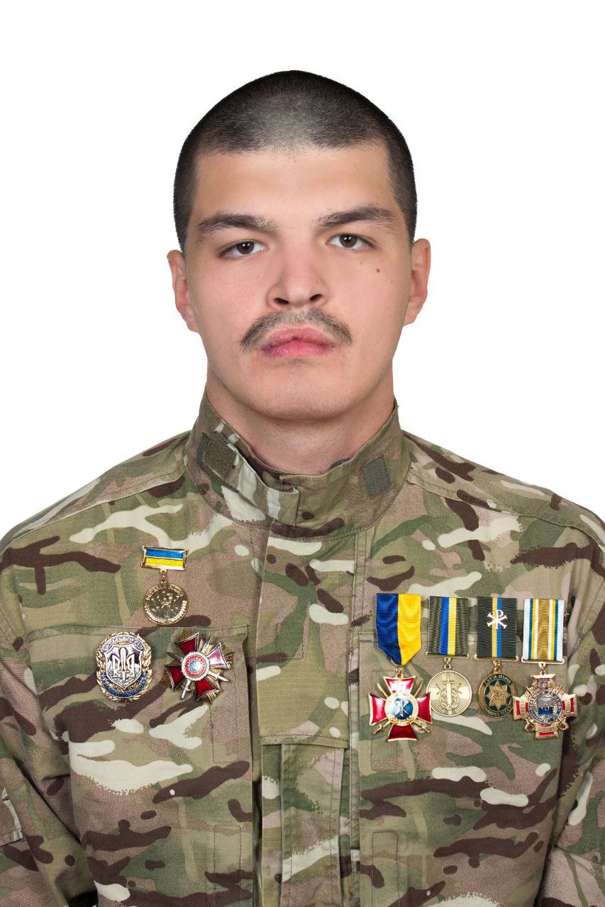 Нет описания фото.