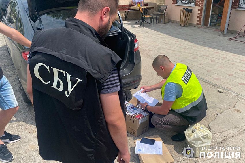 Новини Хмельницького - фото з На Хмельниччині “накрили” підпільний цех по виготовленню цигарок