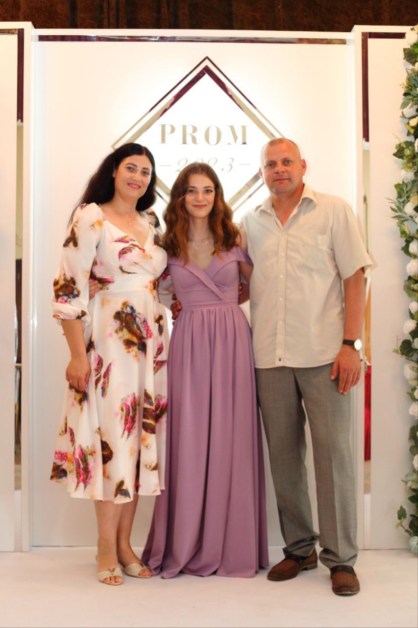 Новини Тернополя - фото з Два іспити по 200 балів. Історія успіху тернопільської випускниці Софії Волянської