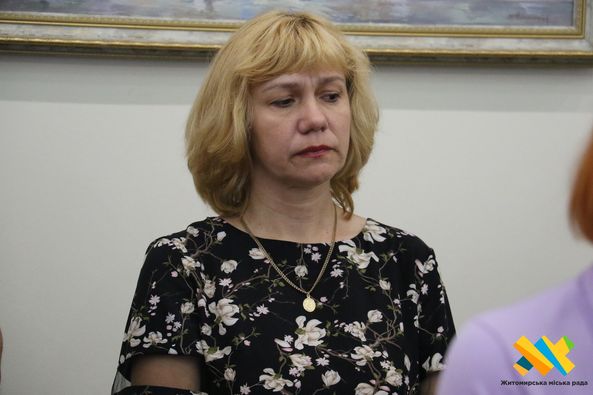 Новини Житомира - фото з Захиснику Вячеславу Дворніцькому присвоїли військове звання «Майор посмертно». Погони сина вручила батькам