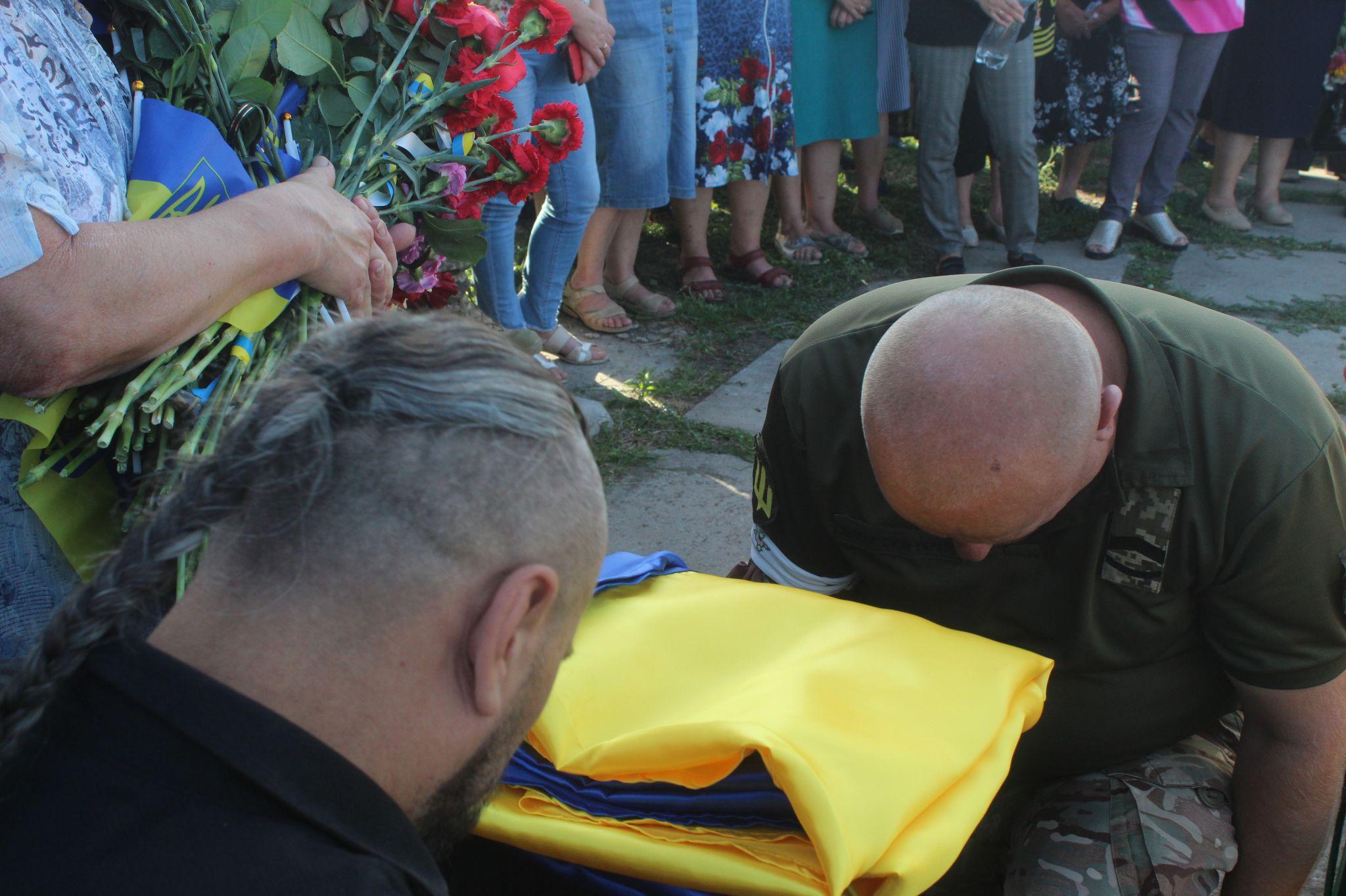 Новини Козятина - фото з Громада Непедівки провела в останню дорогу Володимира Кривов’язого