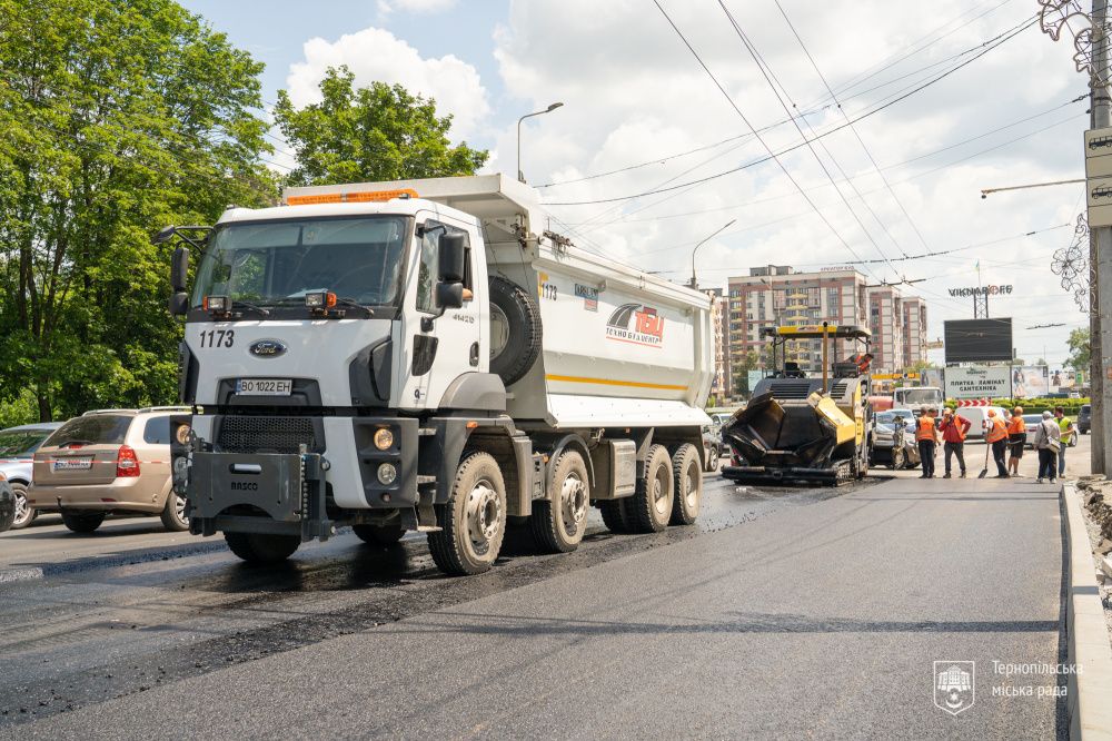 Новини Тернополя - фото з На просп. Степана Бандери триває ремонт дороги — що вже зробили
