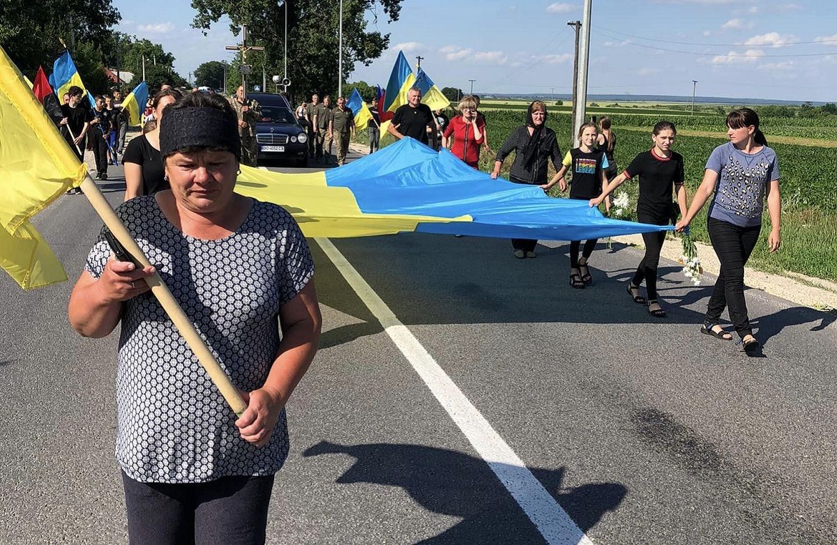 Новини Тернополя - фото з Назавжди 29… Тернопільщина прощається з Дмитром Дзебчуком