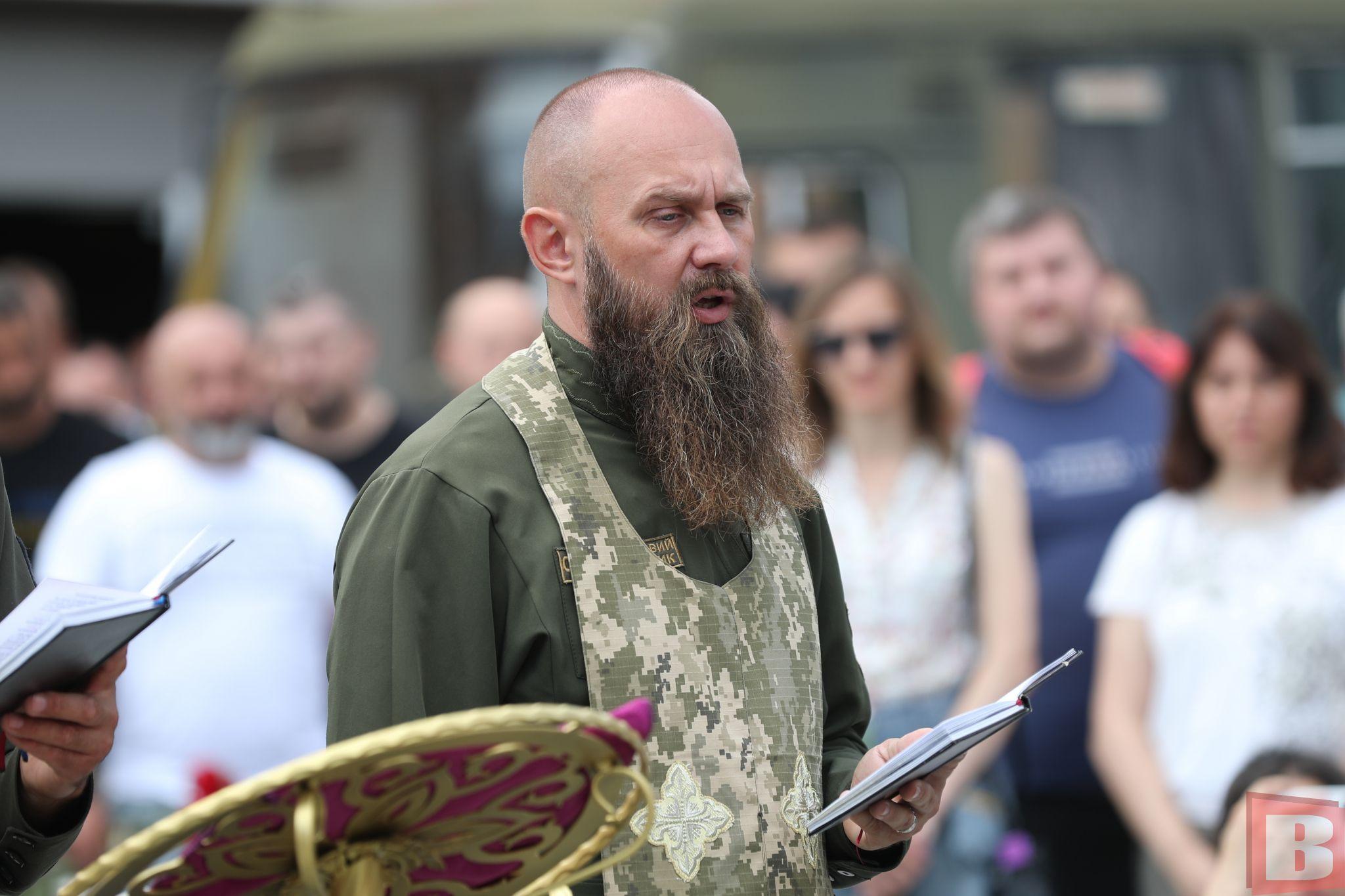 Новини Хмельницького - фото з Пішов заради сина та дочки: попрощалися з військовим Андрієм Черніцьким