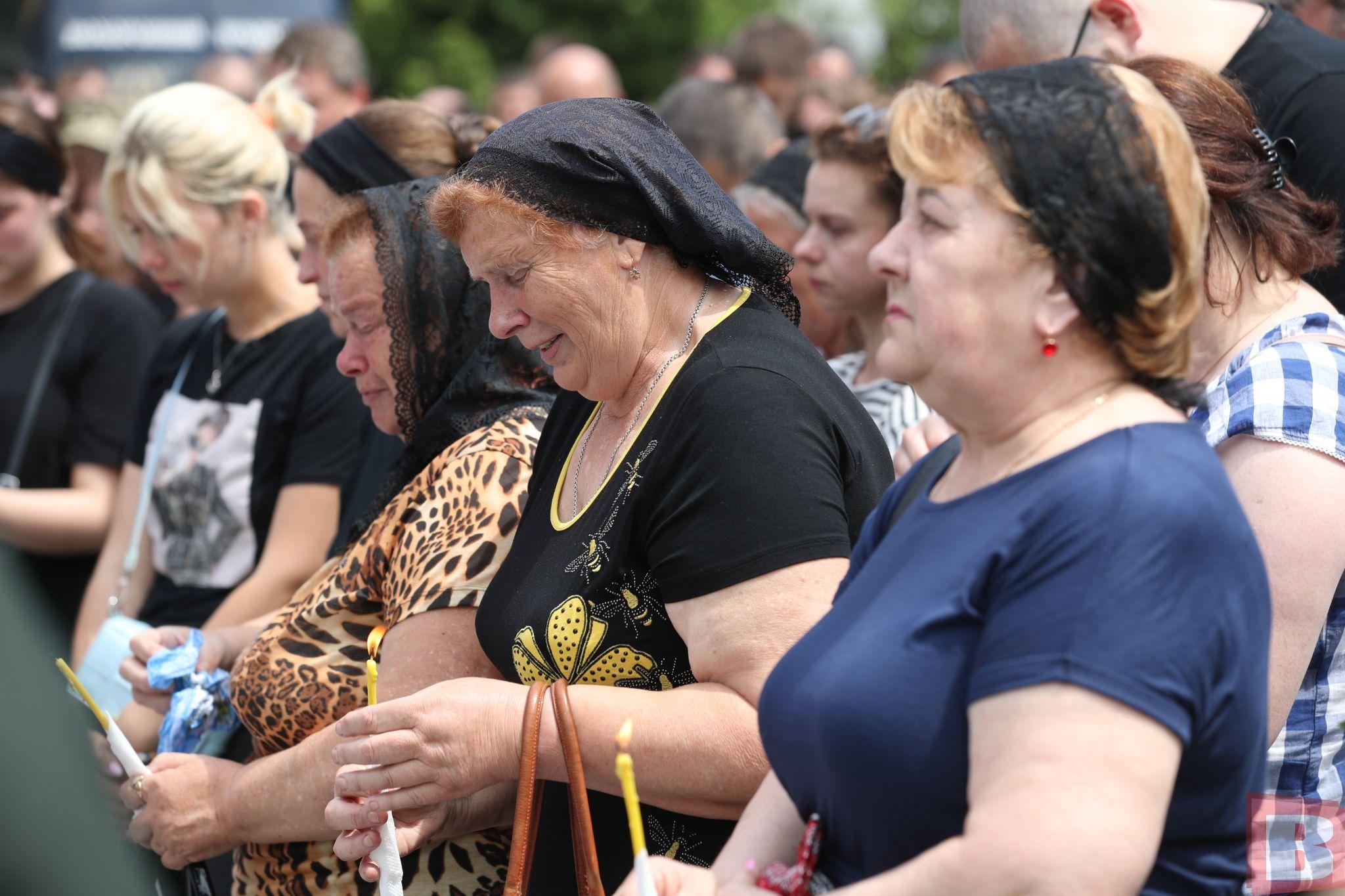 Новини Хмельницького - фото з Пішов заради сина та дочки: попрощалися з військовим Андрієм Черніцьким