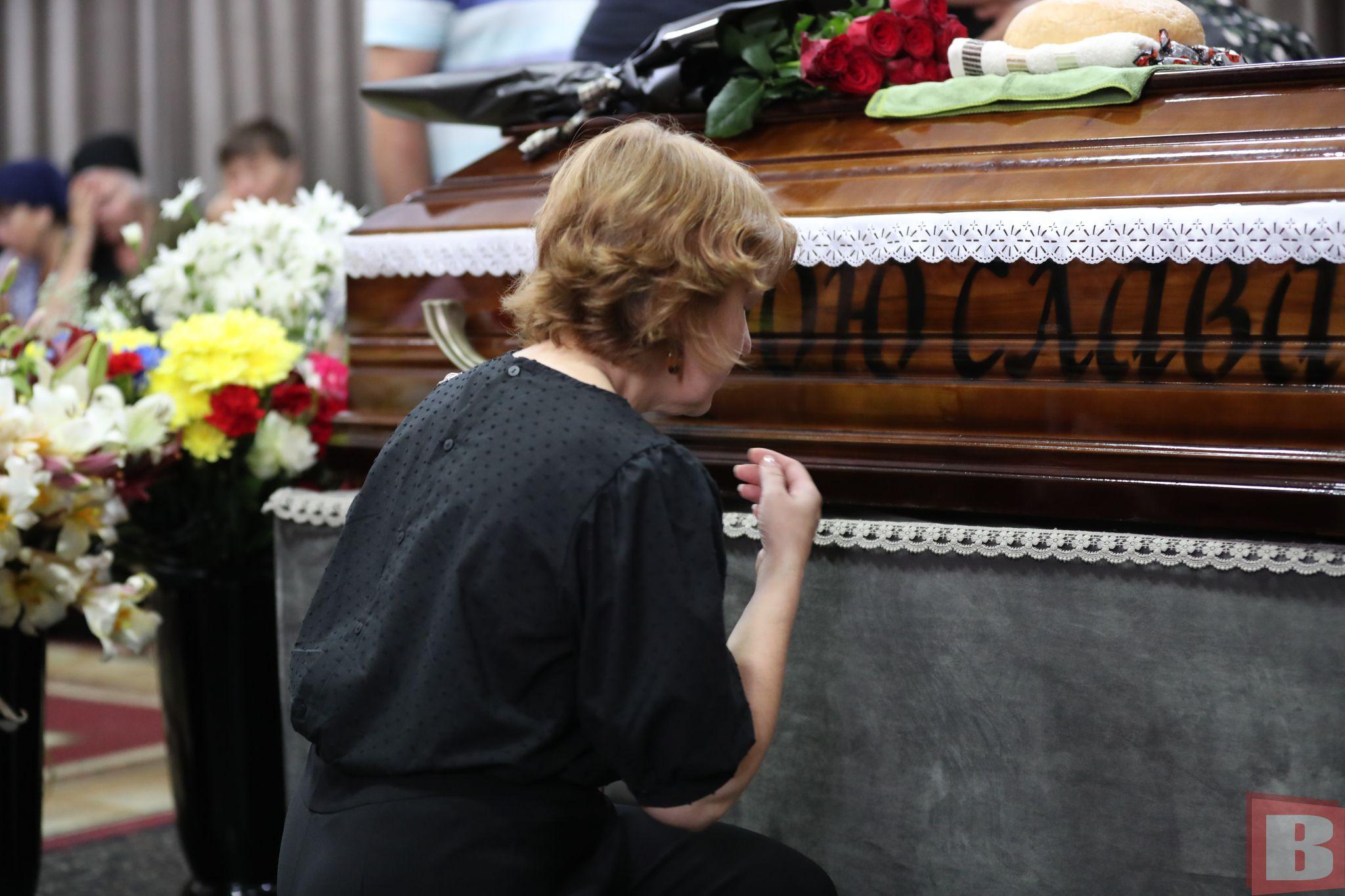 Новини Хмельницького - фото з Пішов заради сина та дочки: попрощалися з військовим Андрієм Черніцьким