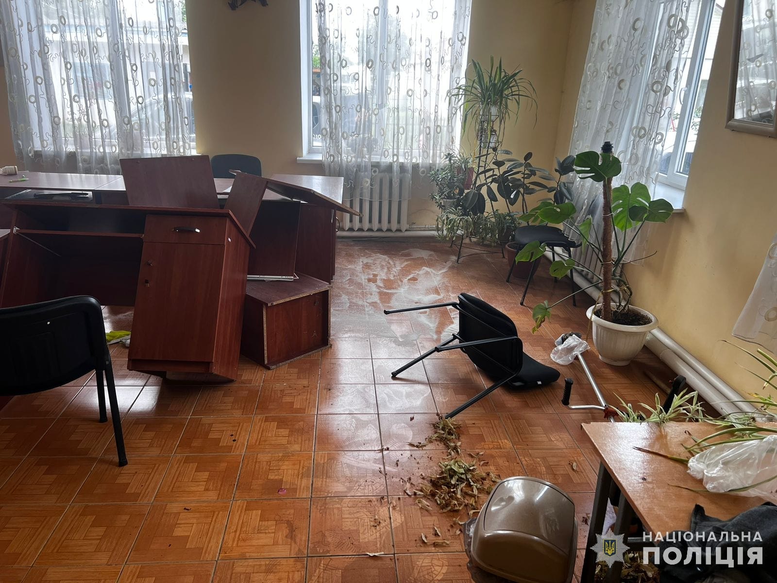 Новини Вінниці - фото з На Вінниччині школярі підпалили кабінет директора школи. Правопорушники — учні 5 та 8 класів