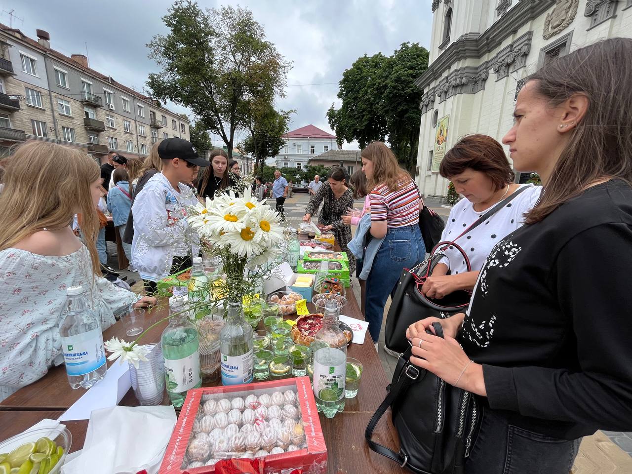 Новини Тернополя - фото з У Тернополі організували ярмарок на підтримку дітей захисників
