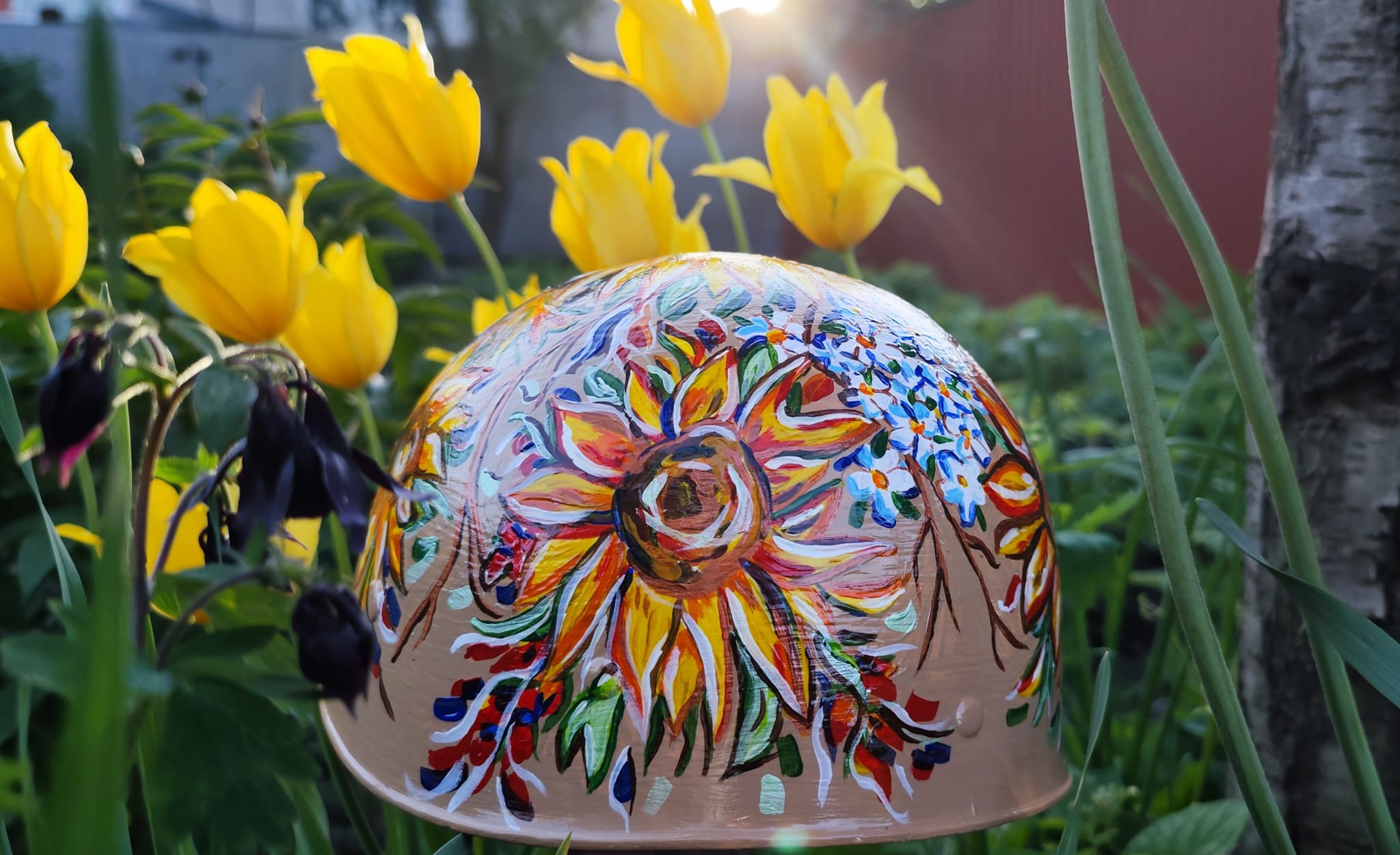 Новини Тернополя - фото з Перетворює залишки зброї на мистецтво: як тернополянка  Лілія Войцеховська допомагає захисникам