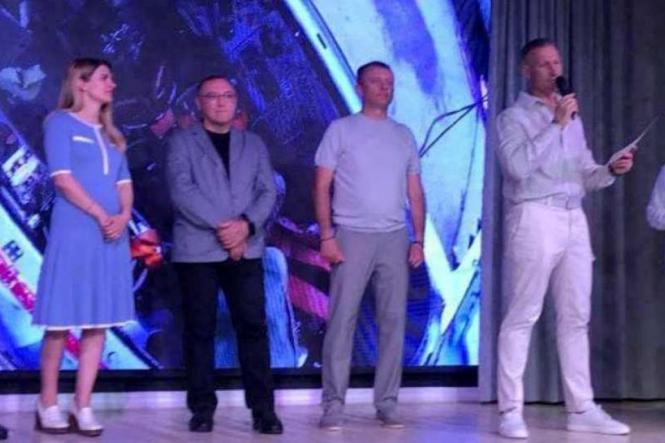 «Нікого з ДБР у нас нема, Вацак у своєму офісі». Помічниця нардепа спростувала інформацію про обшуки