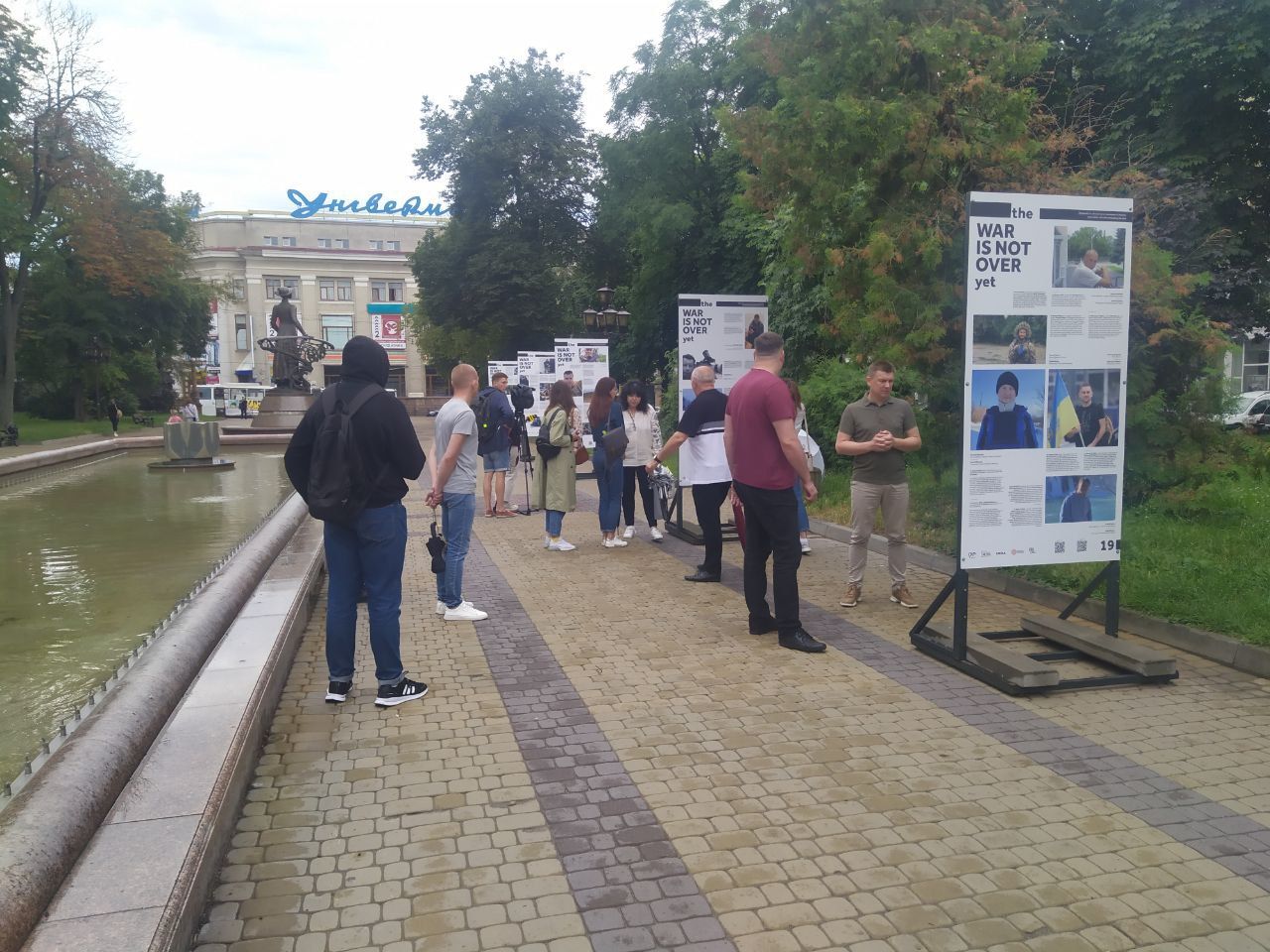 Новини Тернополя - фото з Відкрили виставку про медійників на війні