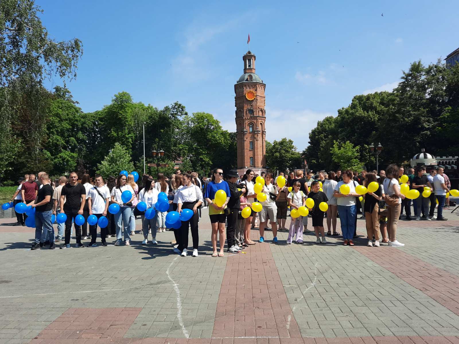 Новини Вінниці - фото з Вінниця згадує загиблих. Як пройшла акція «Янголи пам'яті» на Європейській площі