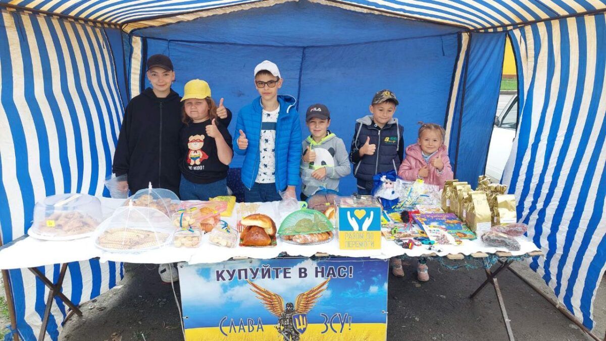 Новини Хмельницького - фото з Гралися в блокпост — догралися до волонтерів. Історія сімох дітлахів із Старокостянтинова