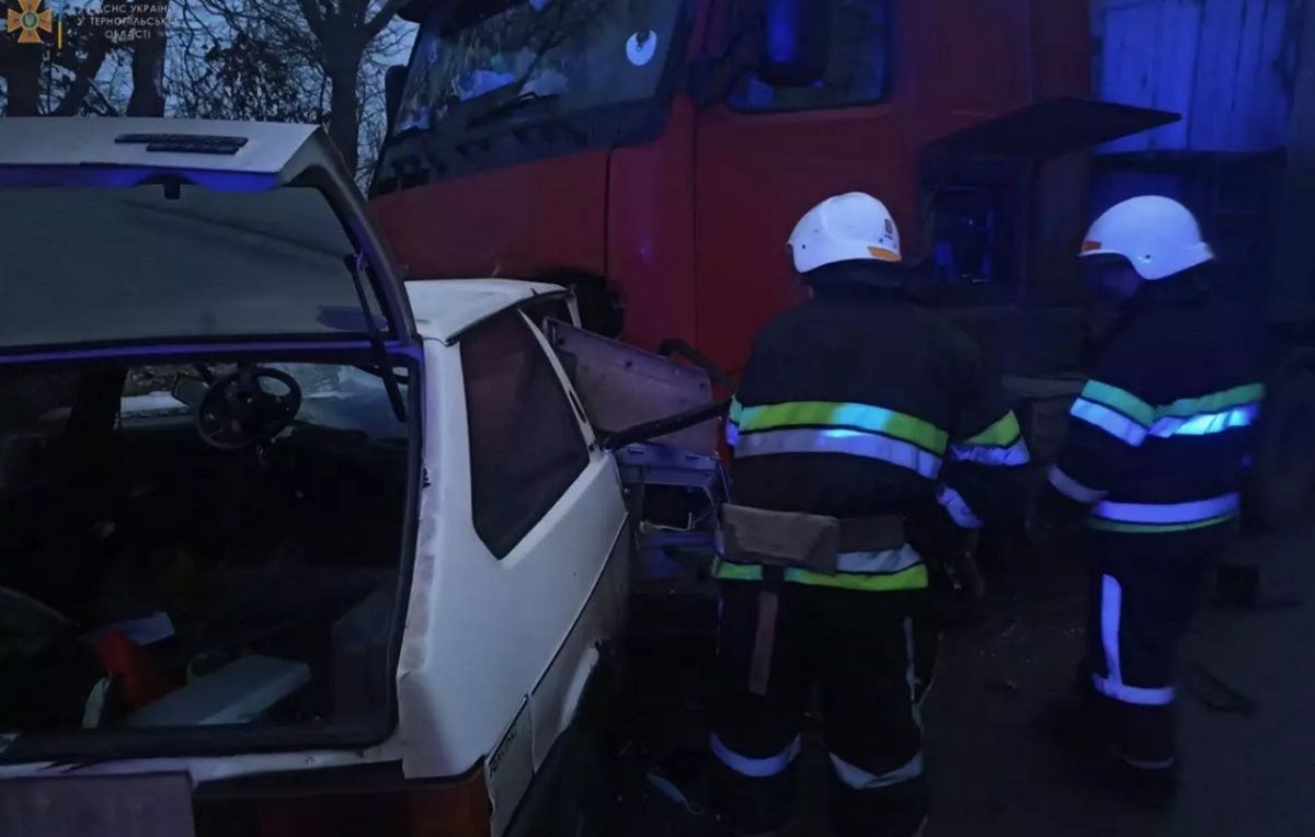 Новини Тернополя - фото з Дружили ще з садочку: товариш загинув в ДТП, а водій серйозно травмувався і потрапив на лаву підсудних